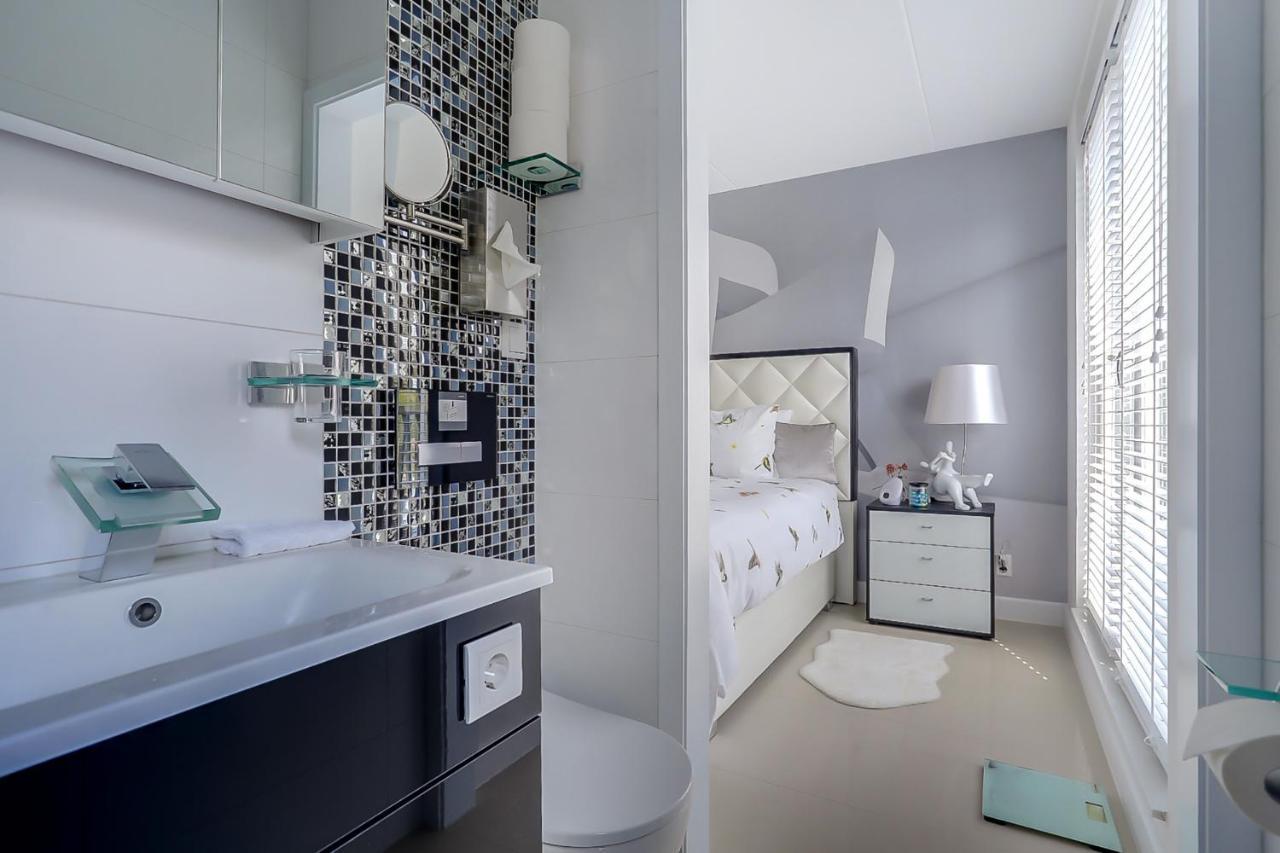 B&B Modern Times Amsterdam Exterior photo
